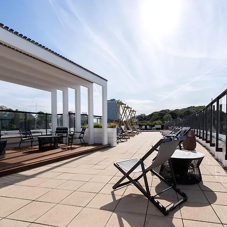 Sonnenbeschienener Ostsee-rueckzug Fuer 4 リューベック